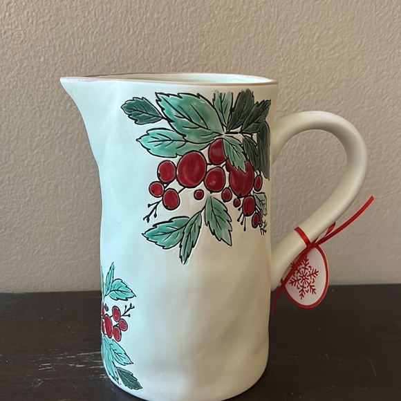 Spectrum  Designz Ceramic Pitcher  Christmas Stoneware Ceramic New Holly Berry - Picture 3 of 3